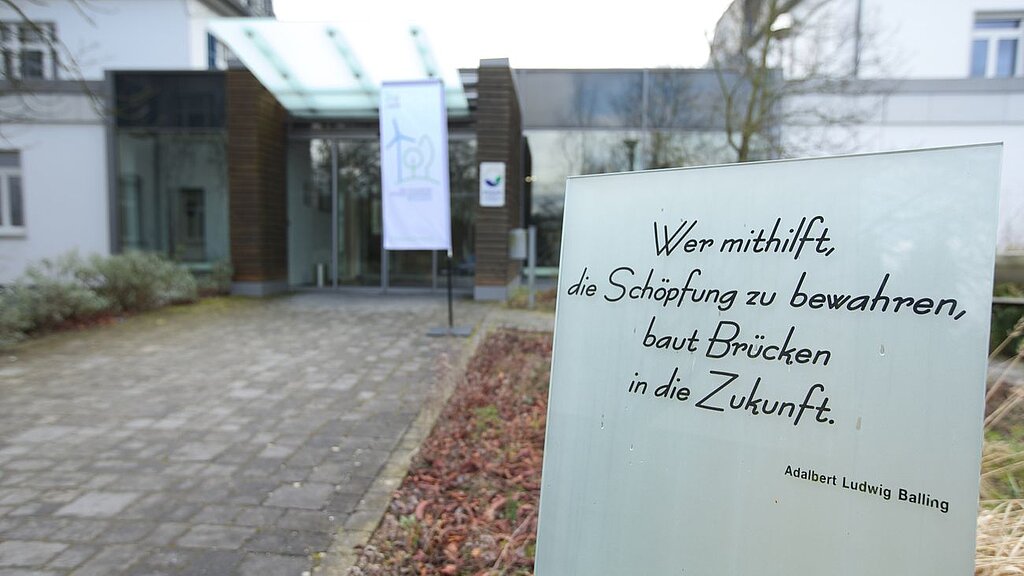 Eingangsportal des BfN in Bonn